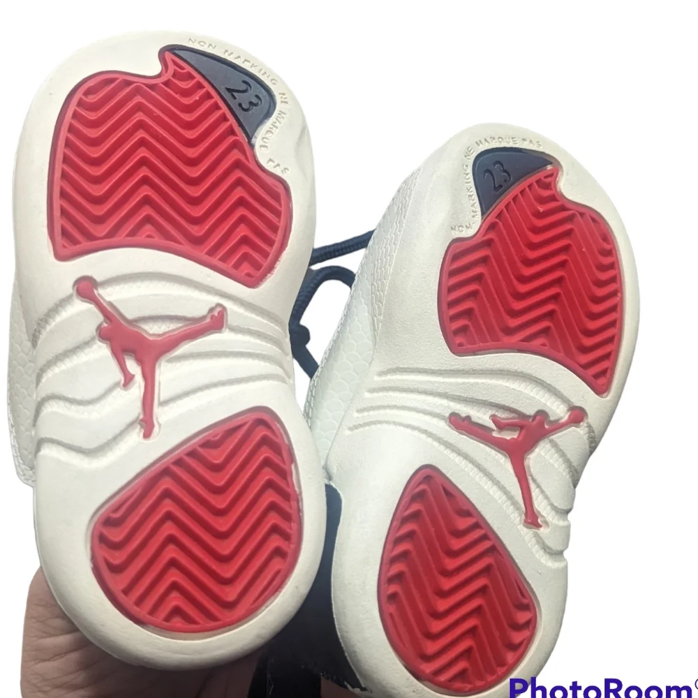 Brand New Baby Jordan's not in box/Size 4 baby - Picture 2 of 5